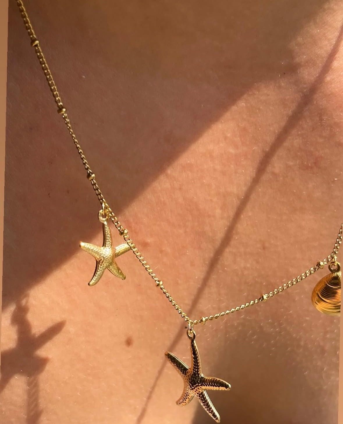 Collier brelqoue marin doré