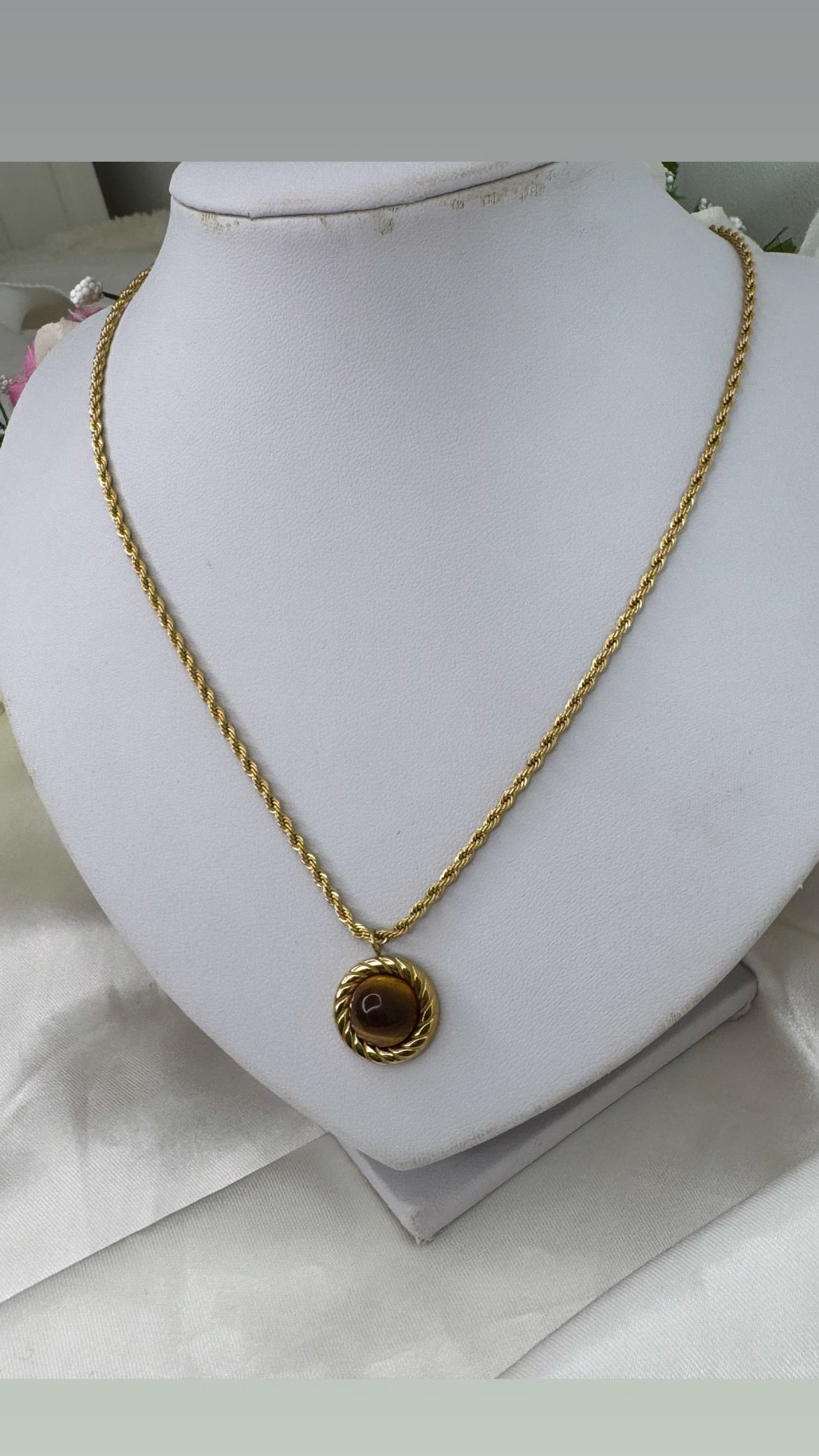 Collier œil de tigre doré