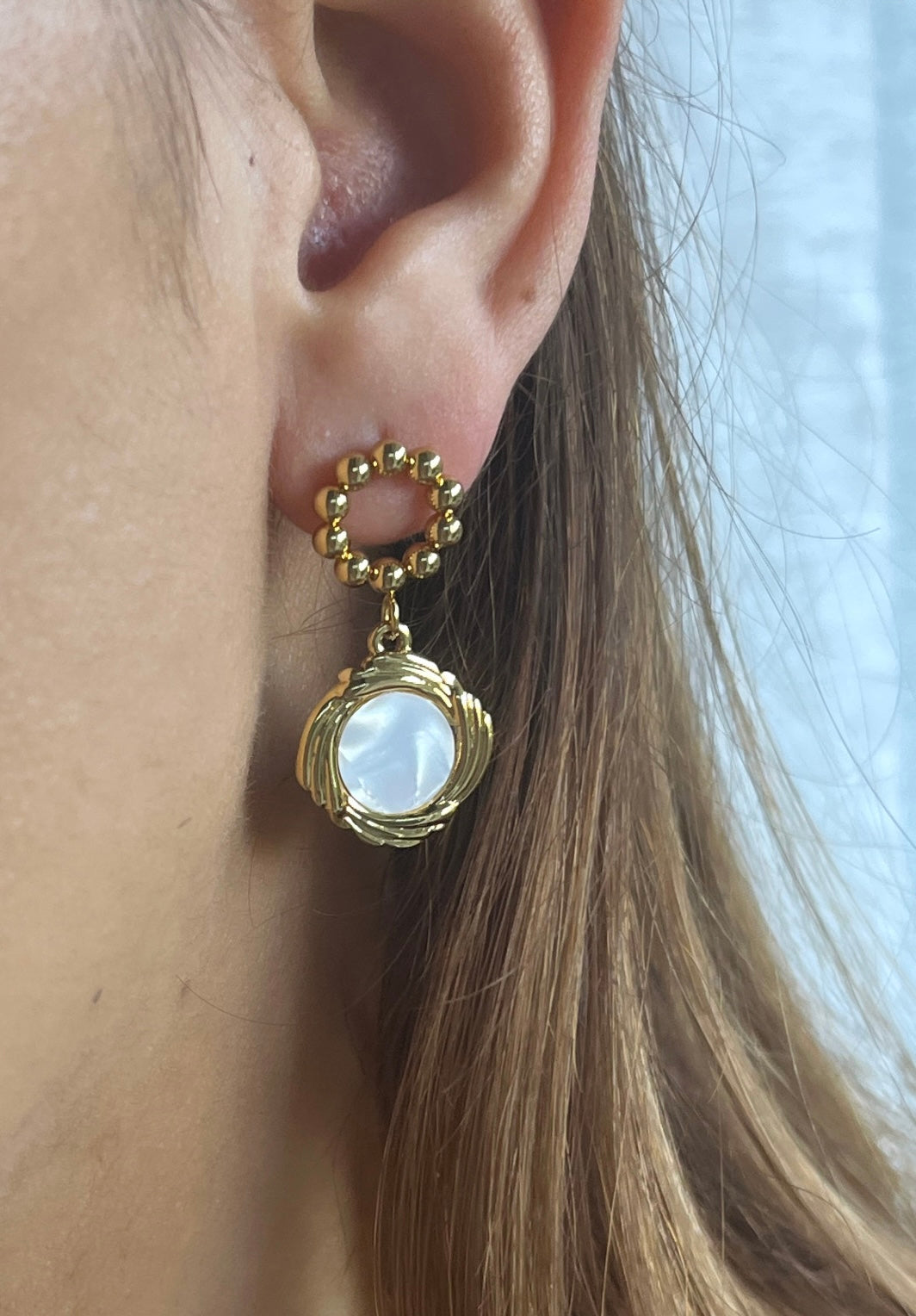 Boucles d’oreilles White doré