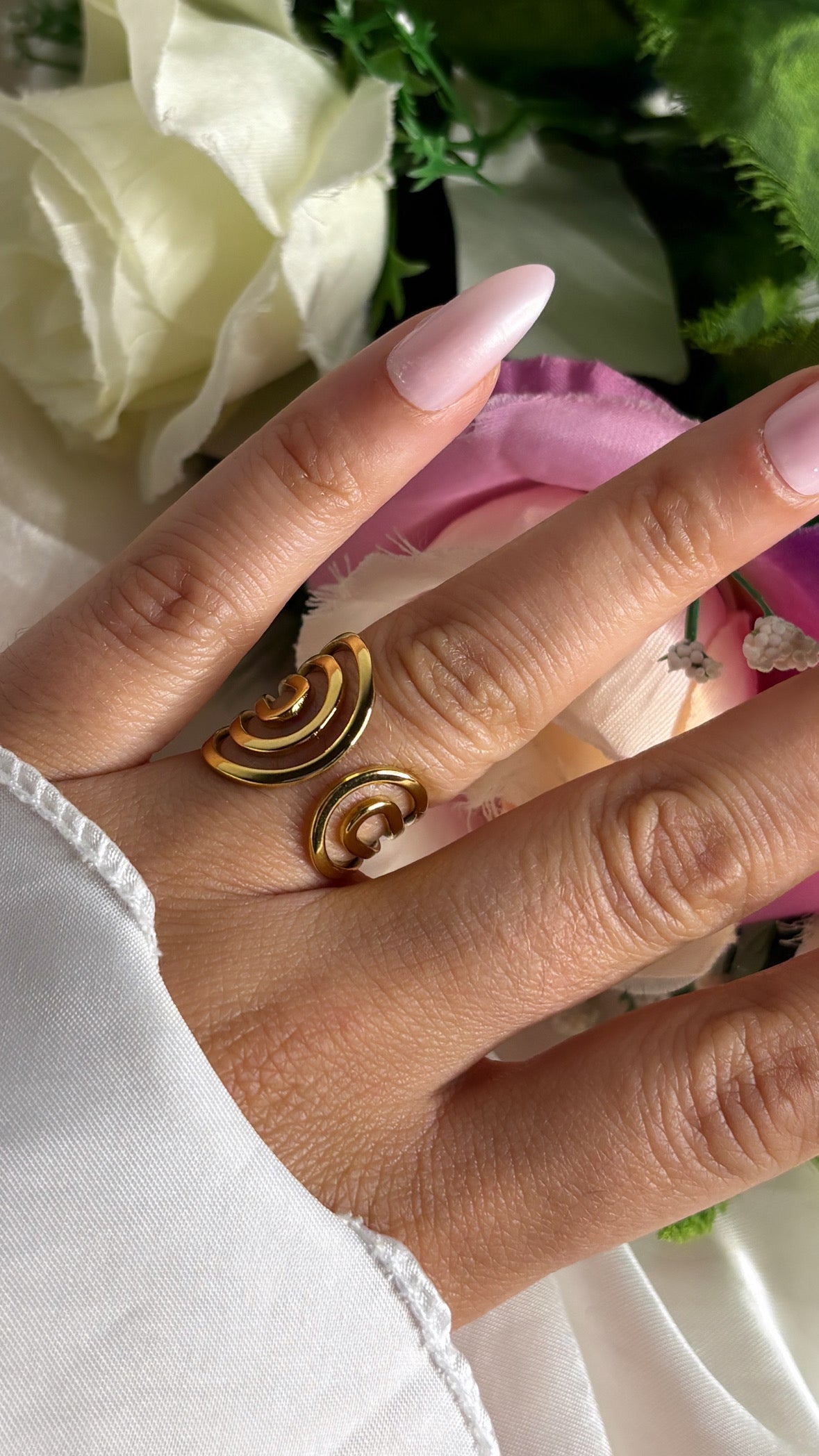 Bague doré ouverte