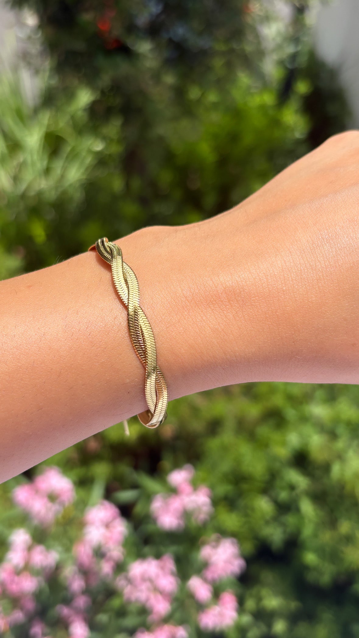 Bracelet doré maille croisé
