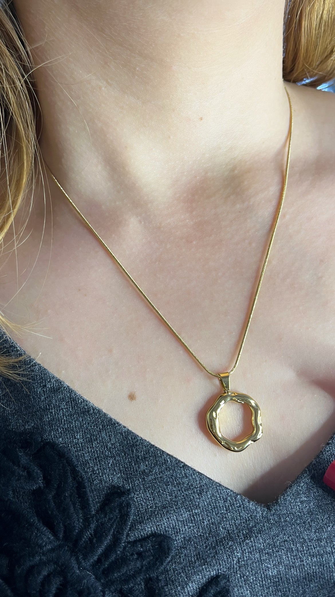 Collier motif rond doré