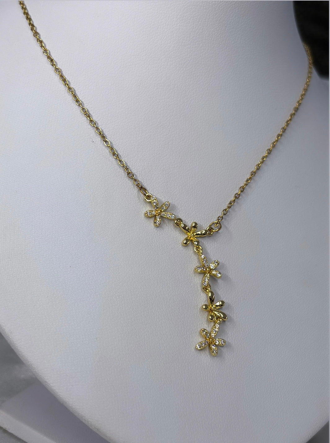 Collier étoile filante doré