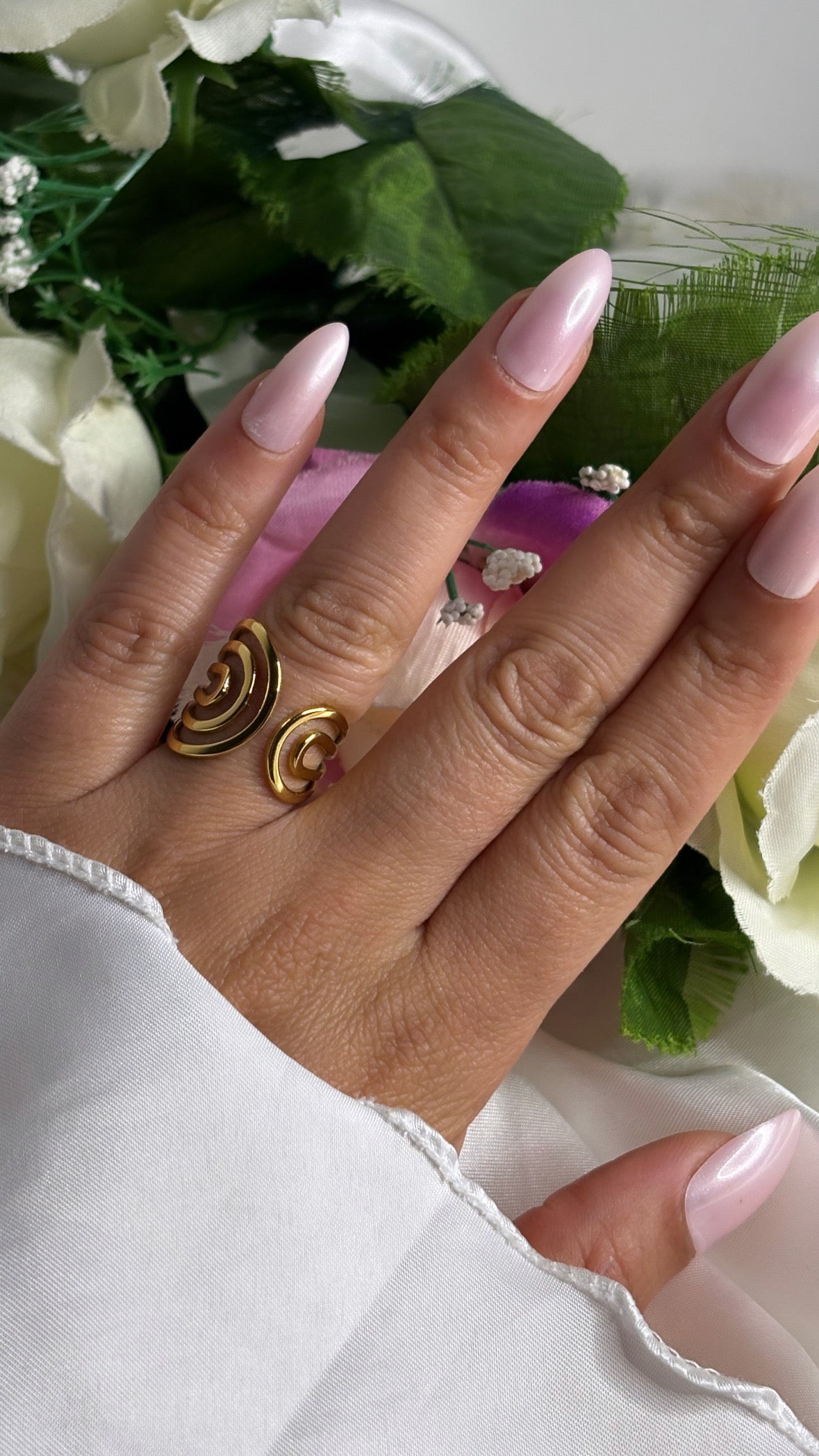 Bague doré ouverte