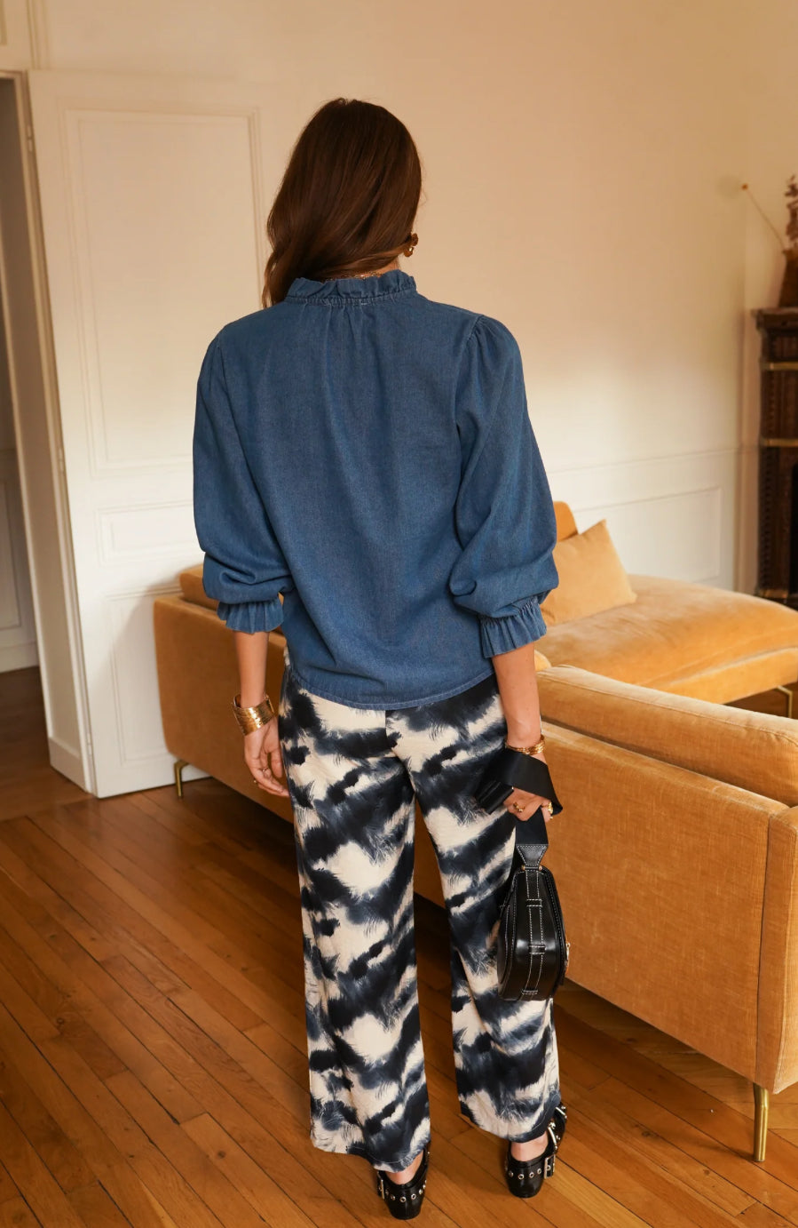 Chemise col volant en denim