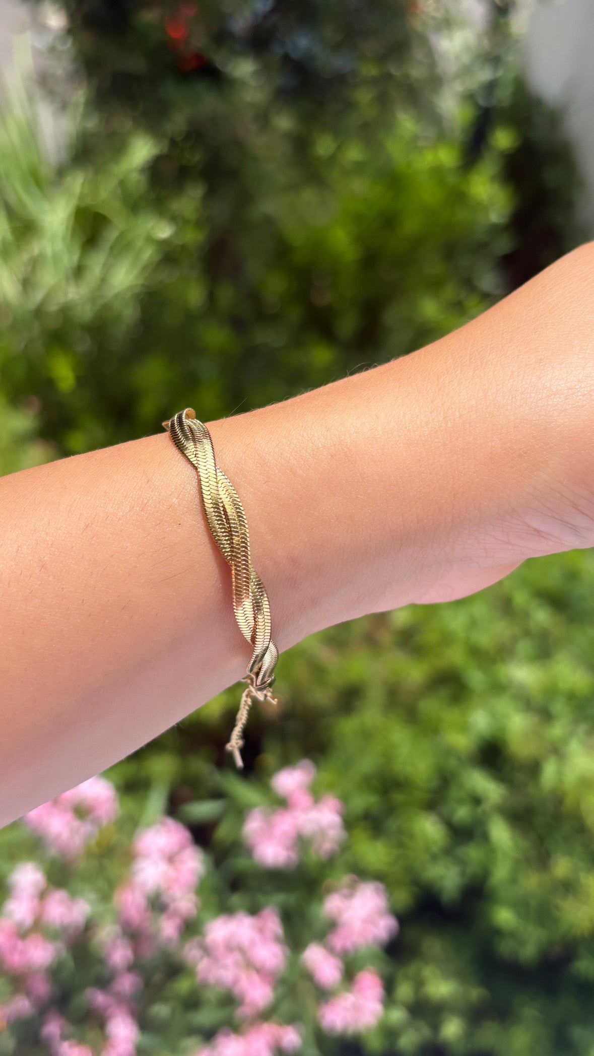 Bracelet doré maille croisé