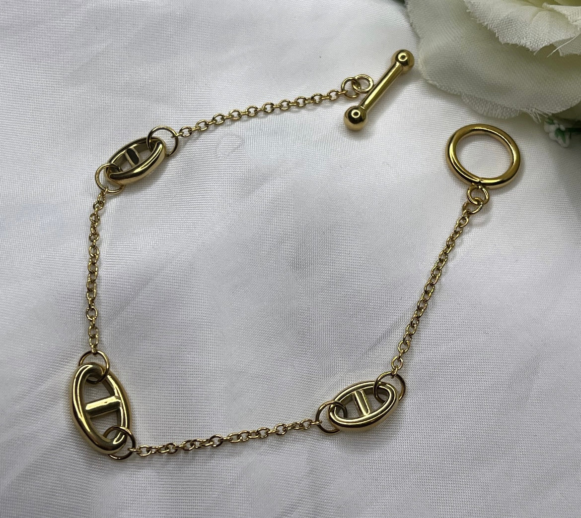 Bracelet OT doré