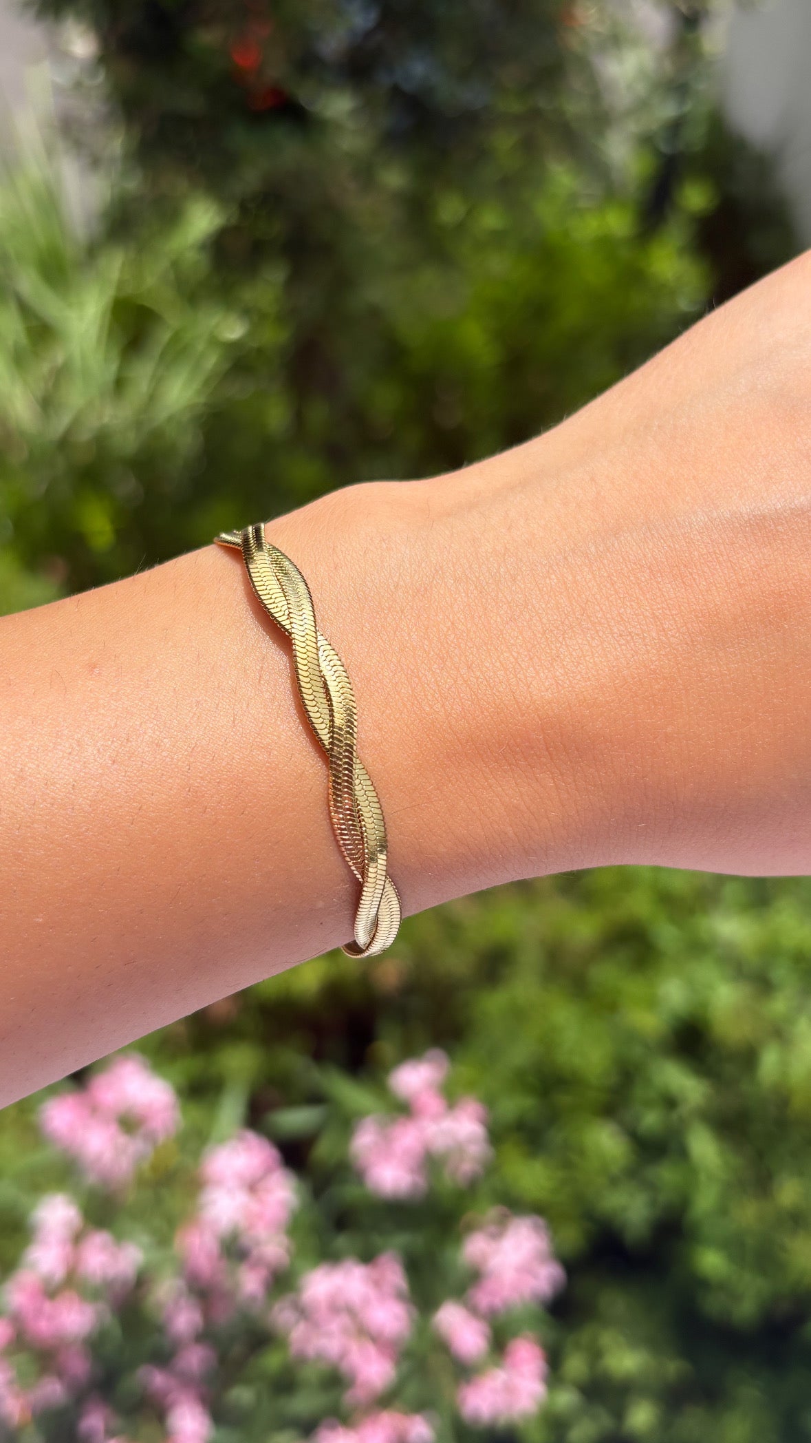 Bracelet doré maille croisé
