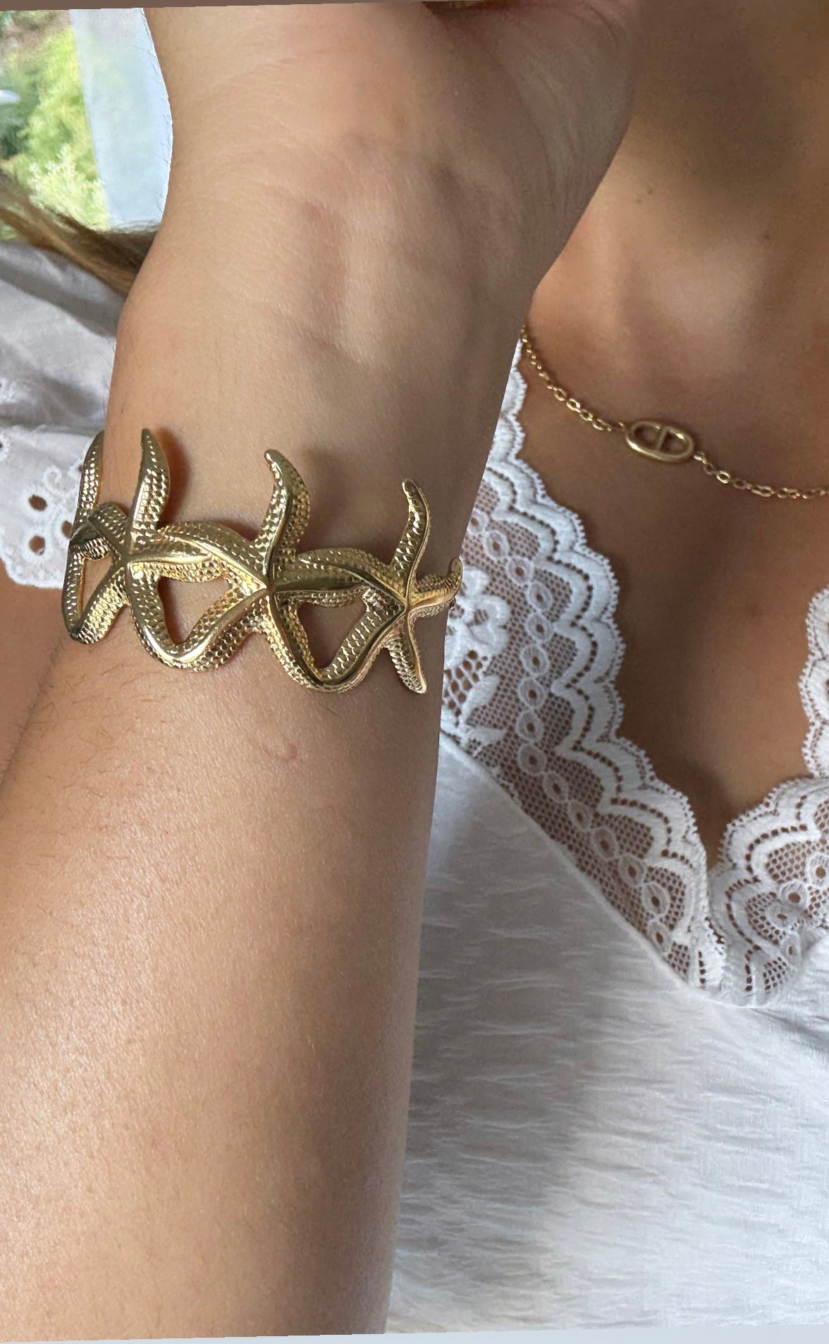 Bracelet jonc étoile de mer doré