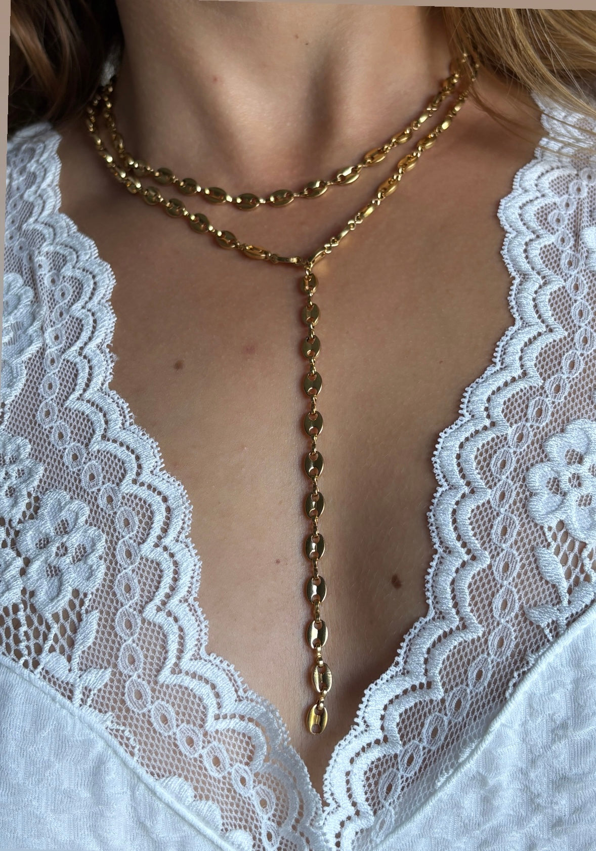 Collier graine de café doré
