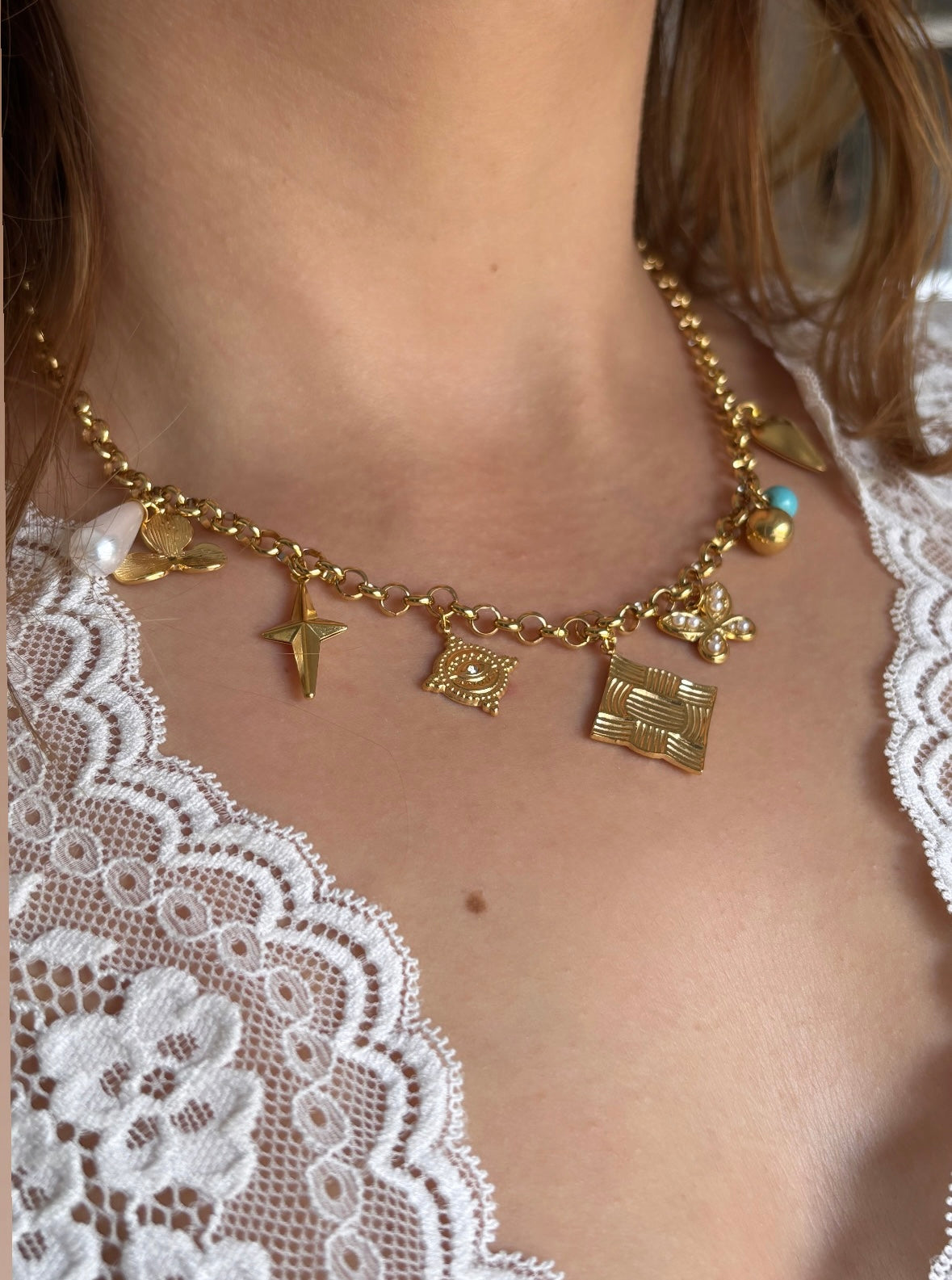 Collier breloque doré