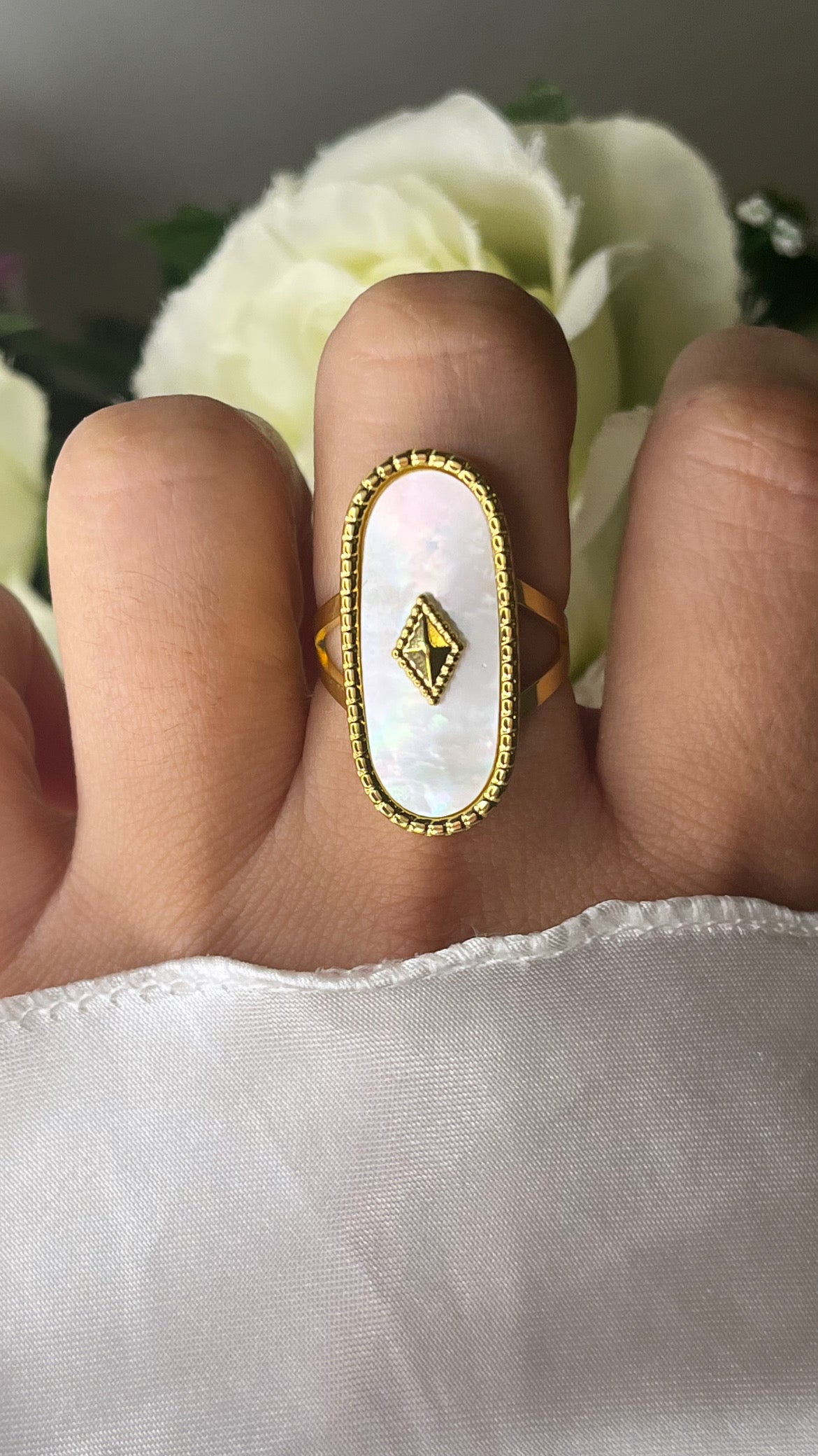 Bague nacré doré