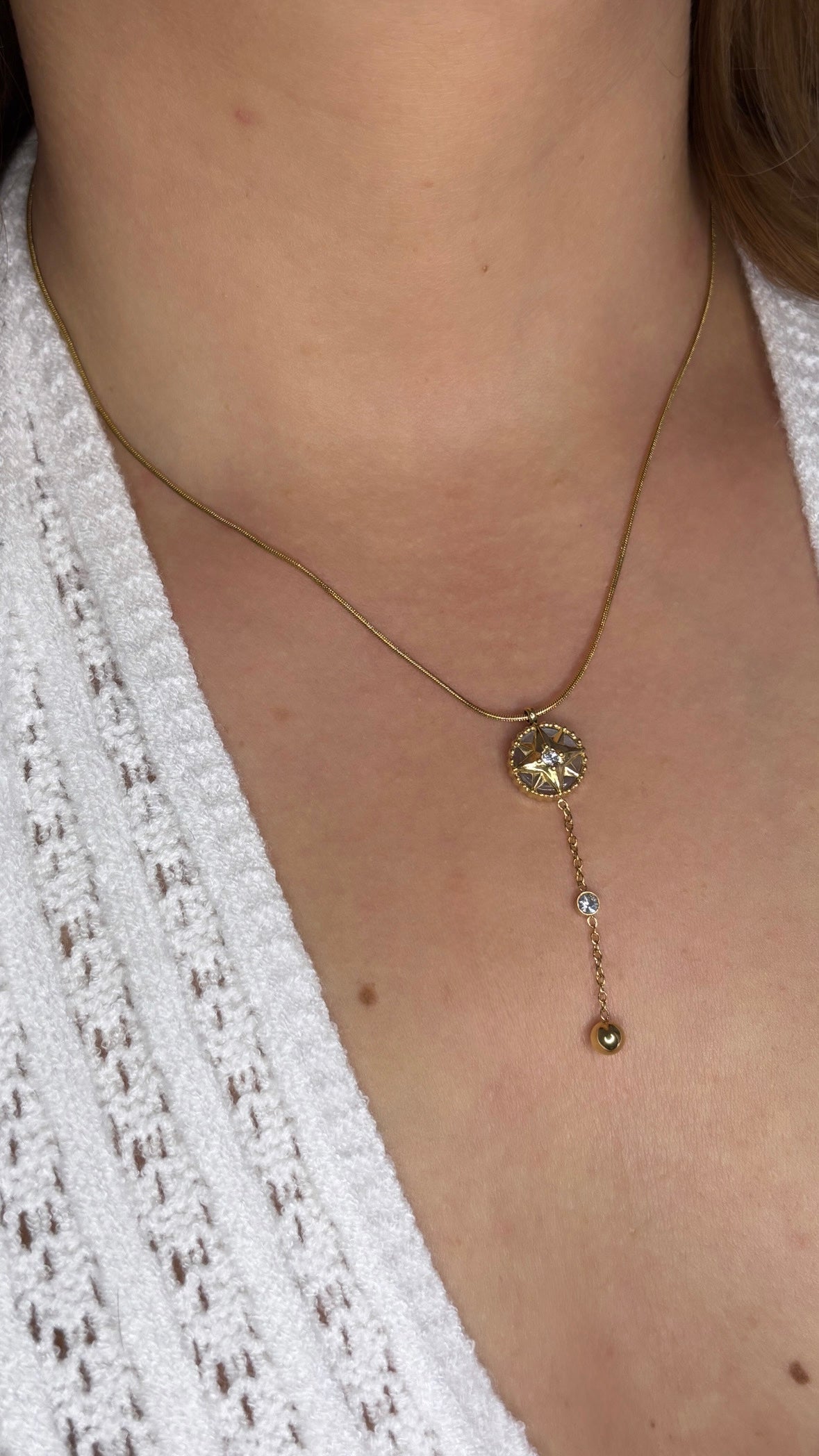 Collier étoile doré et strass