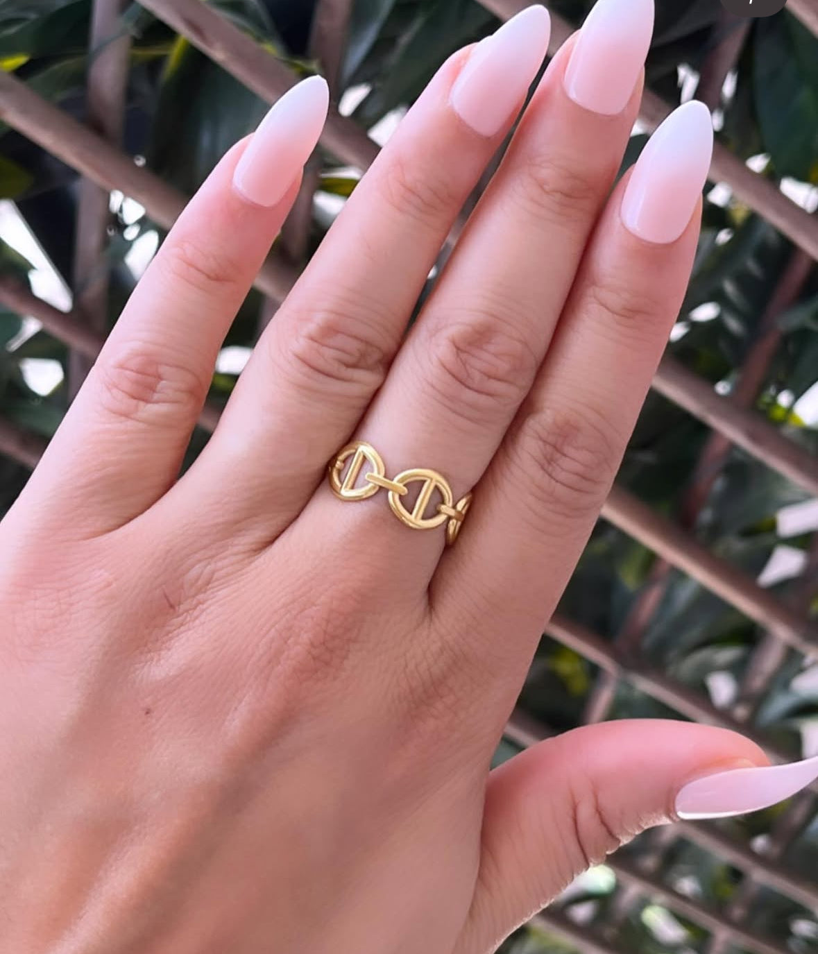Bague motif doré
