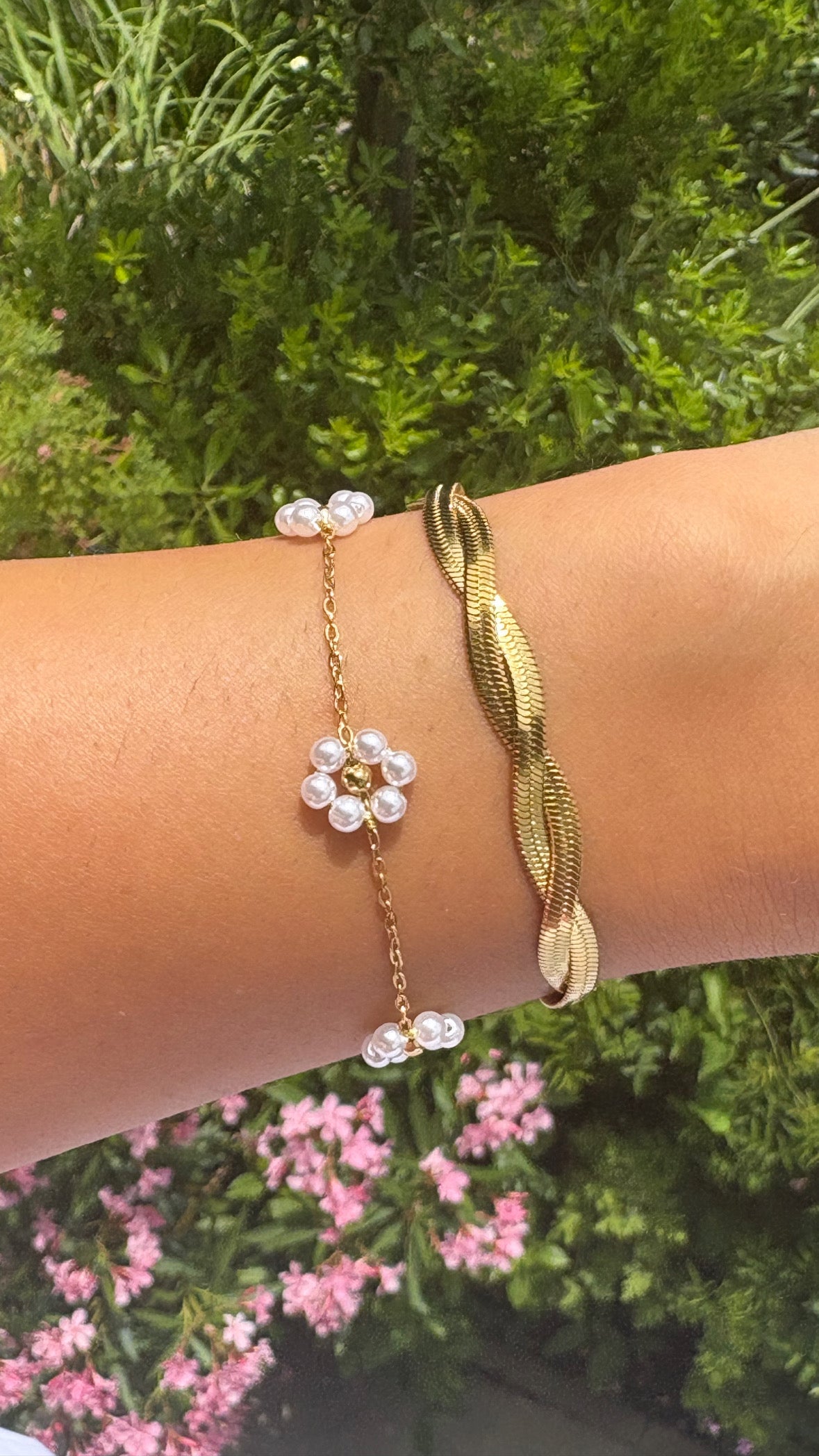 Bracelet fleur blanche doré