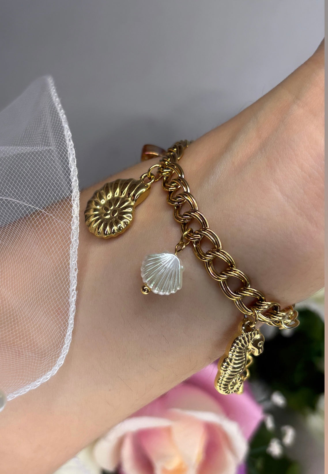 Bracelet breloque doré