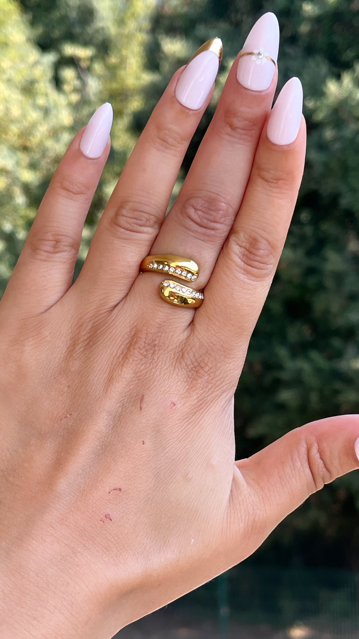 Bague couleur doré et strass