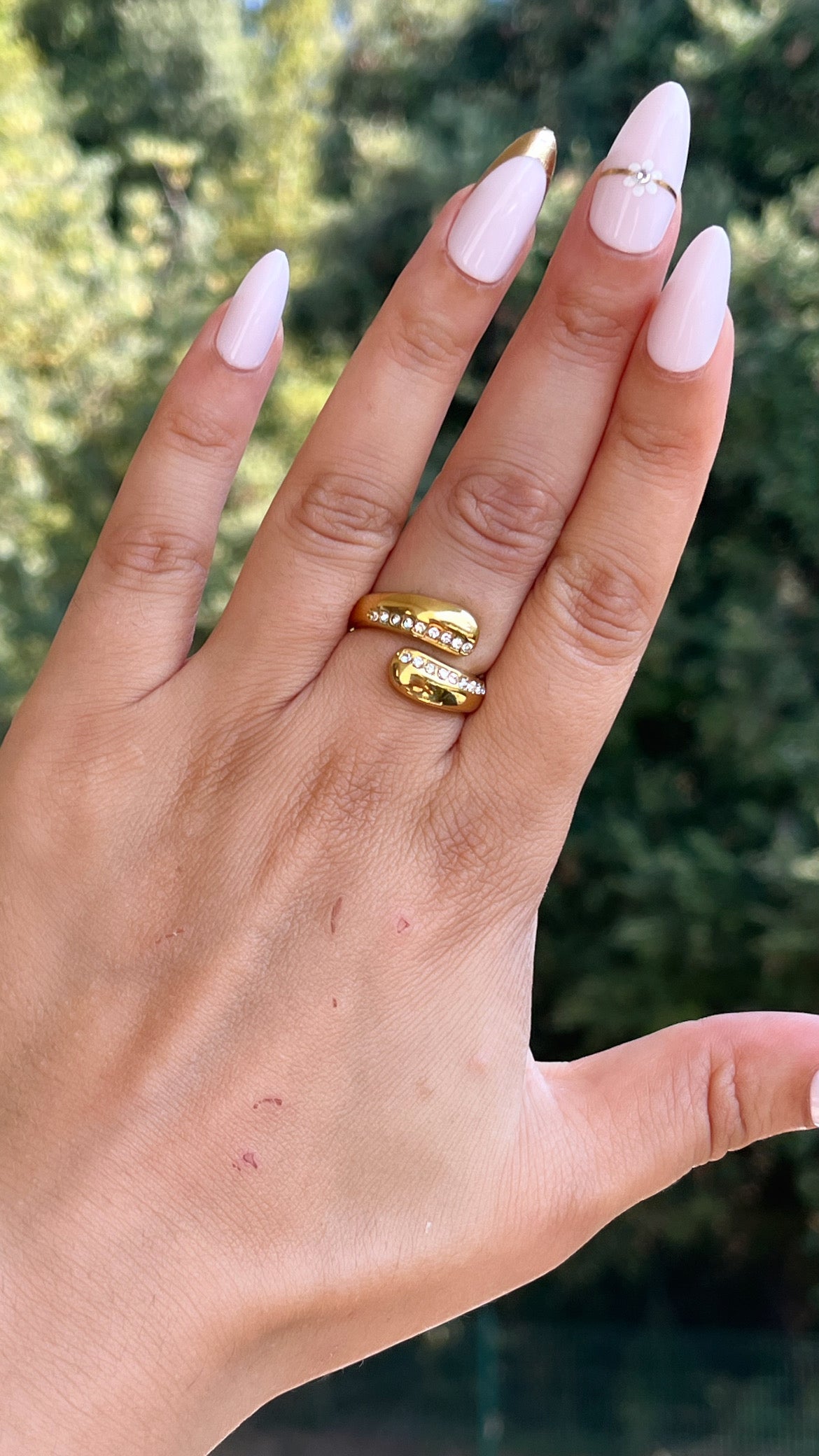 Bague couleur doré et strass