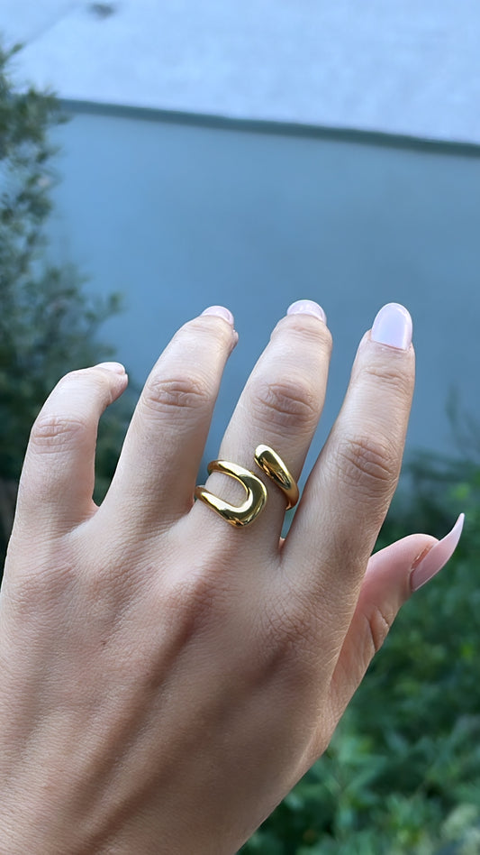 Bague doré avec motif