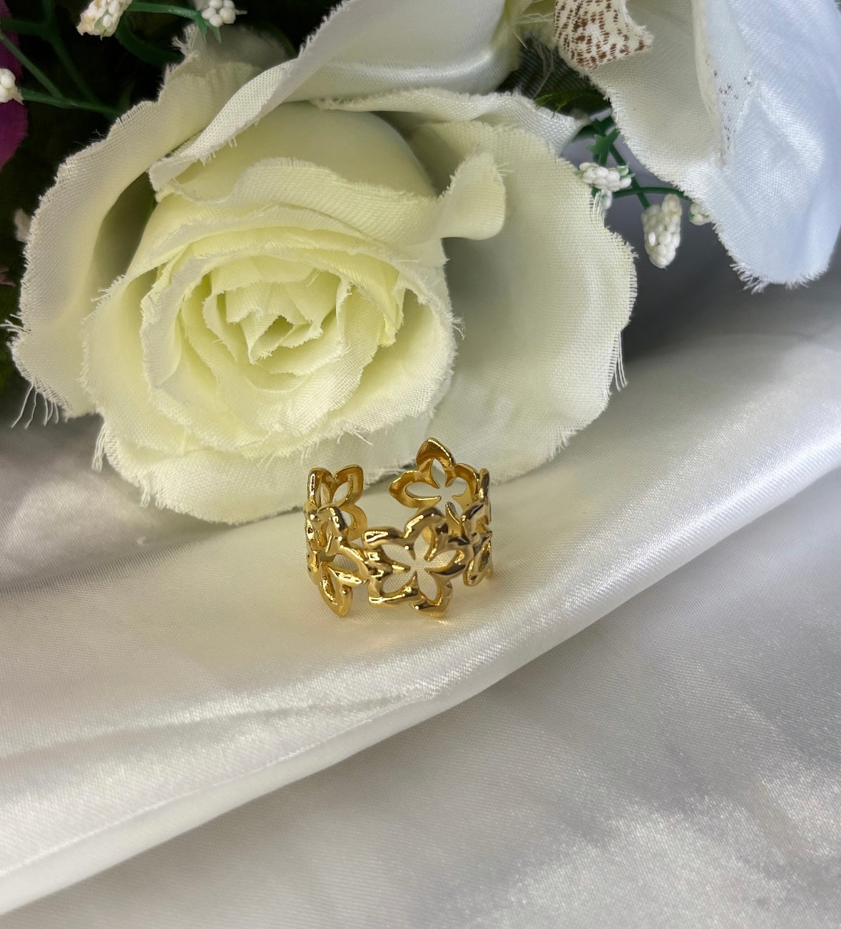Bague mini fleur doré
