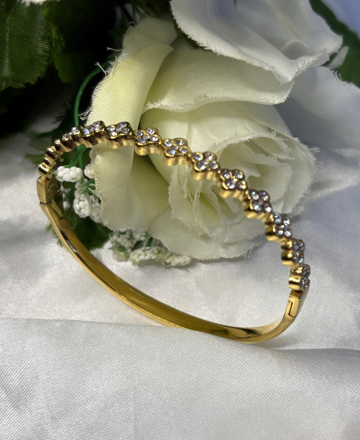 Bracelet jonc doré à strass