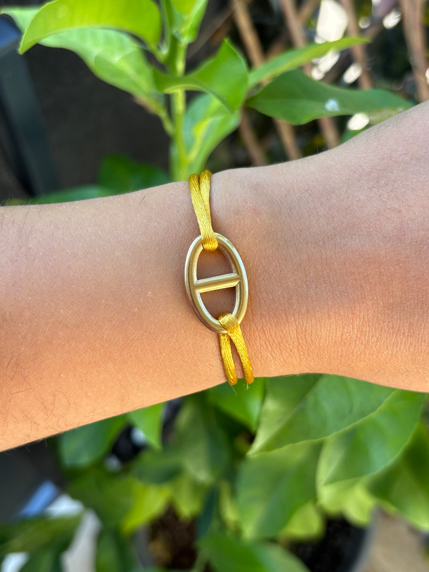 Bracelet cordon doré