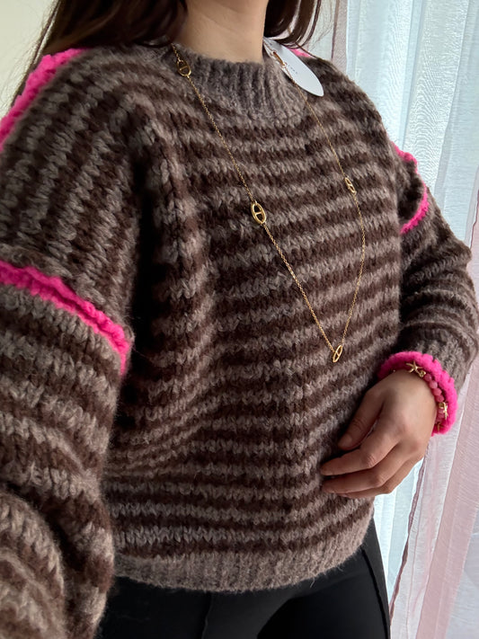 Pull surpiqûres choco fushia