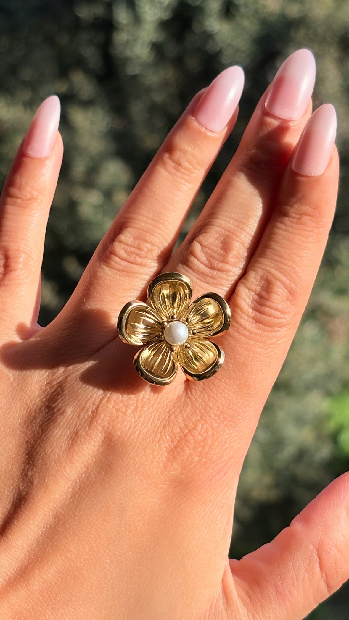 Bague fleur et perle doré