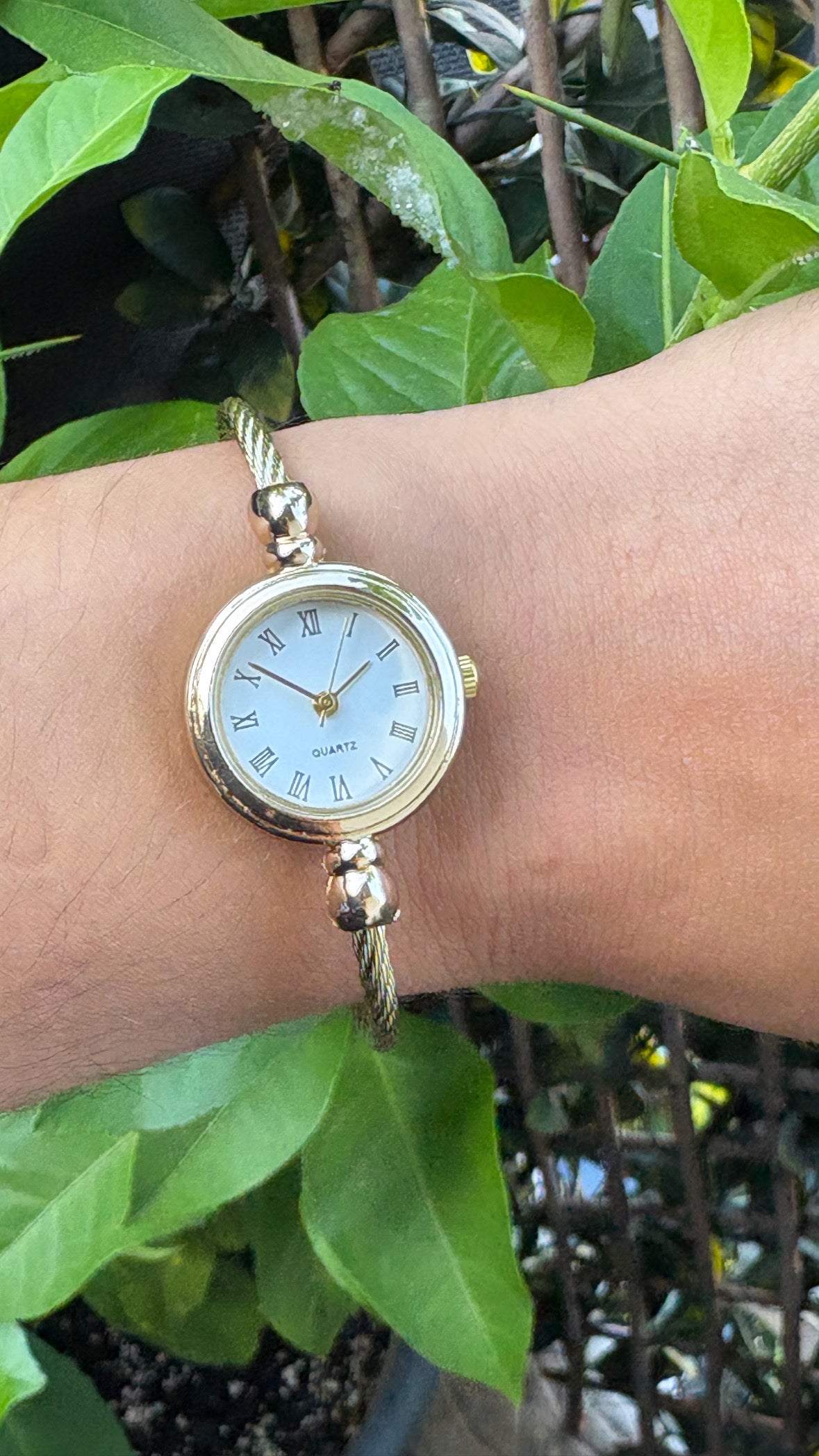 Montre doré ajustable