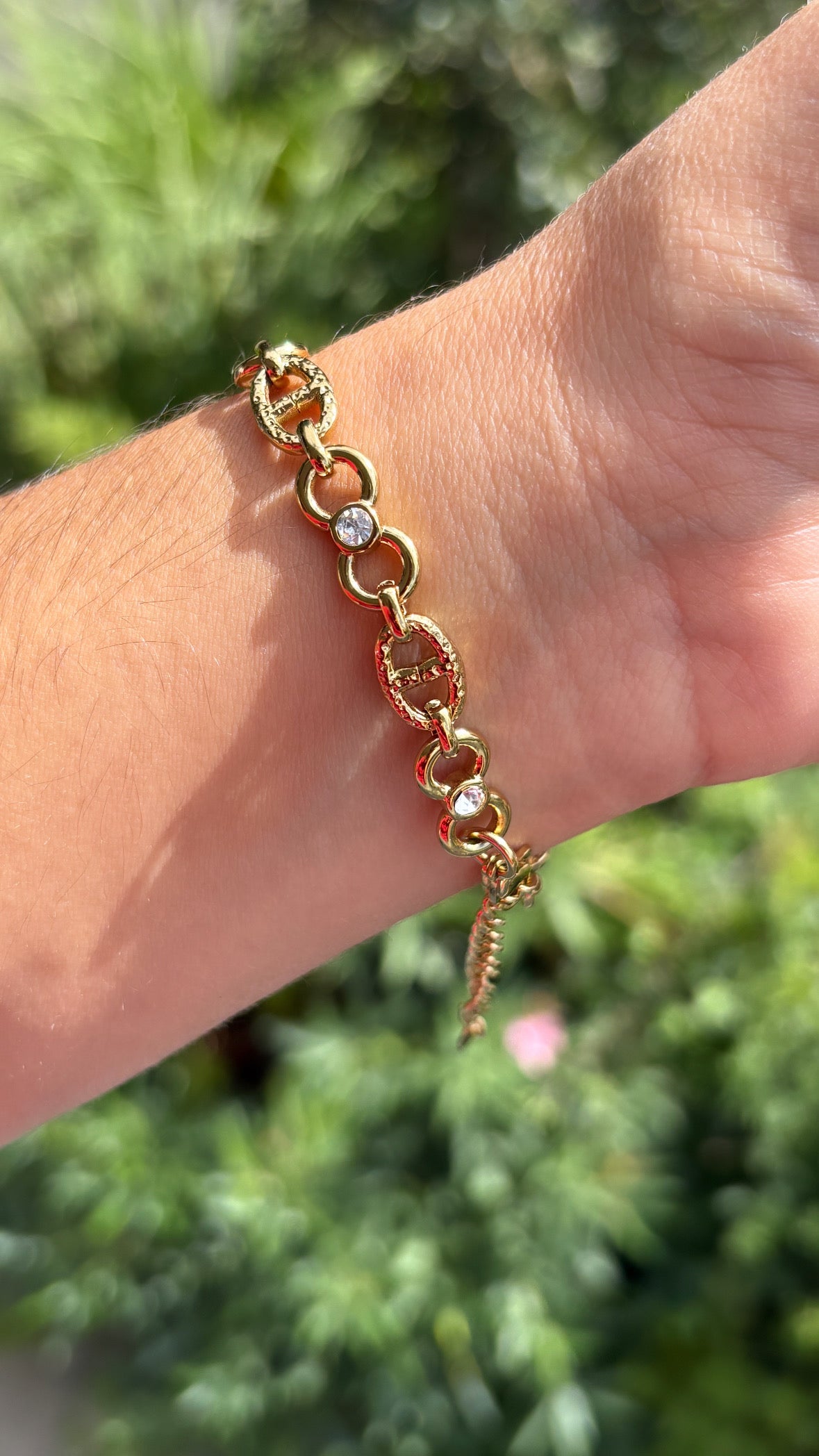 Bracelet maille marine et strass doré