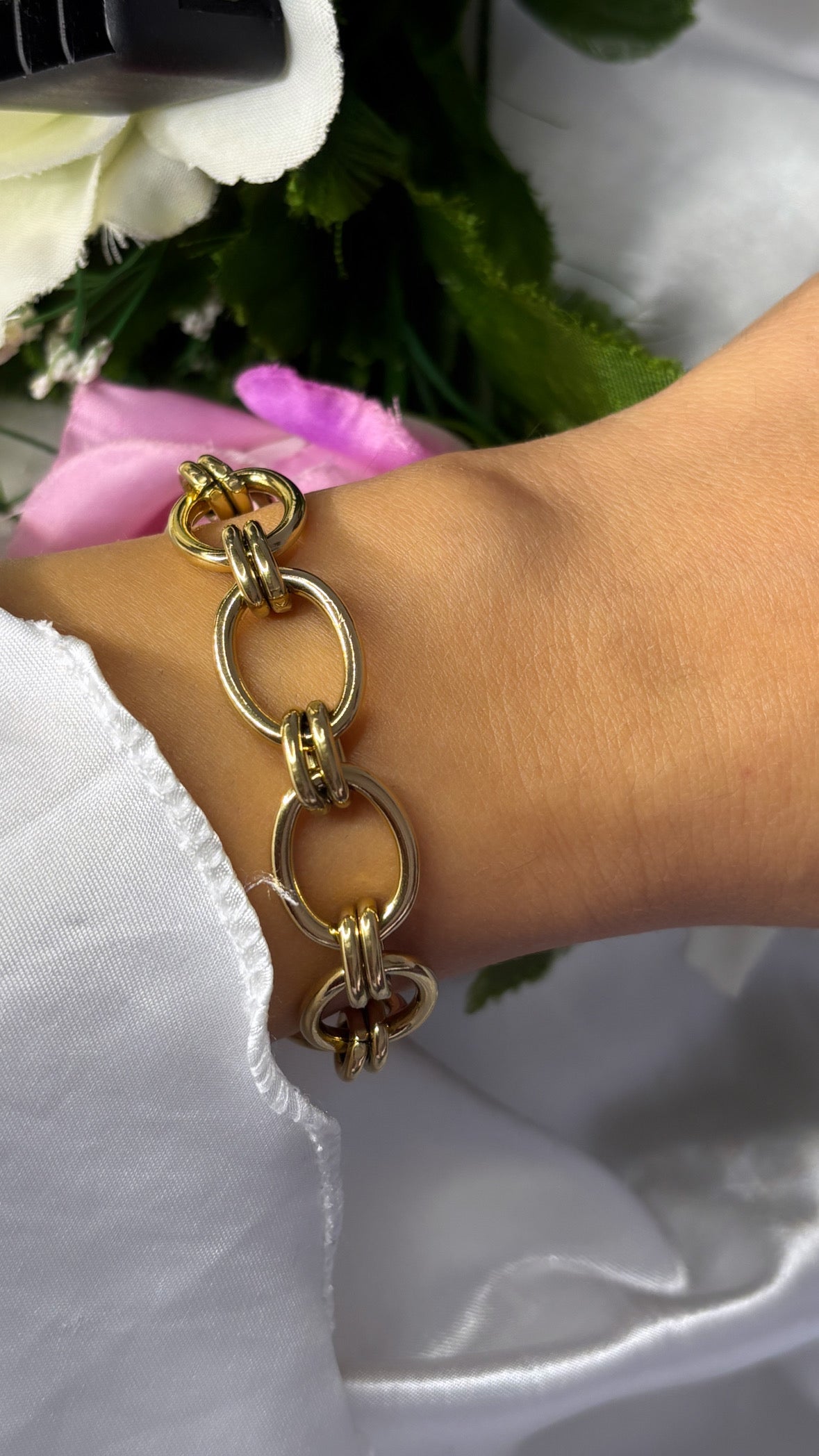 Bracelet doré épais ajustable