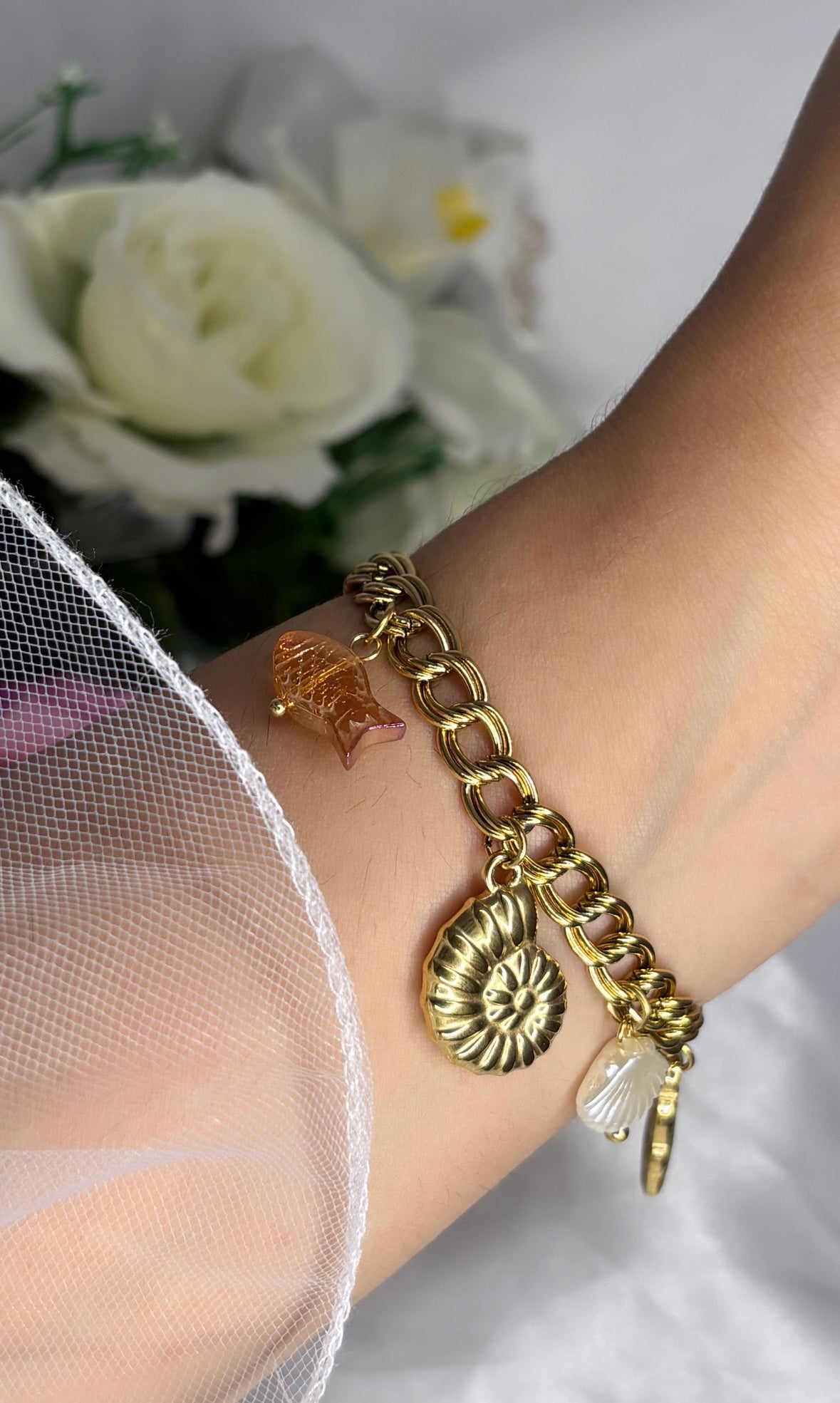 Bracelet breloque doré