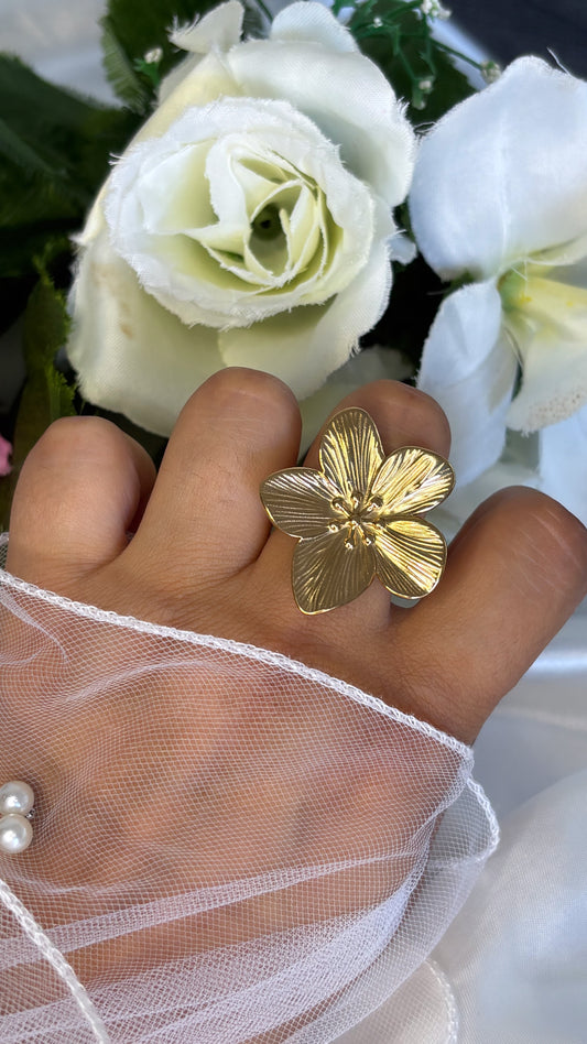 Bague fleur doré