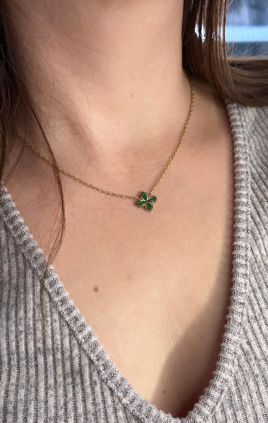 Collier trèfle doré