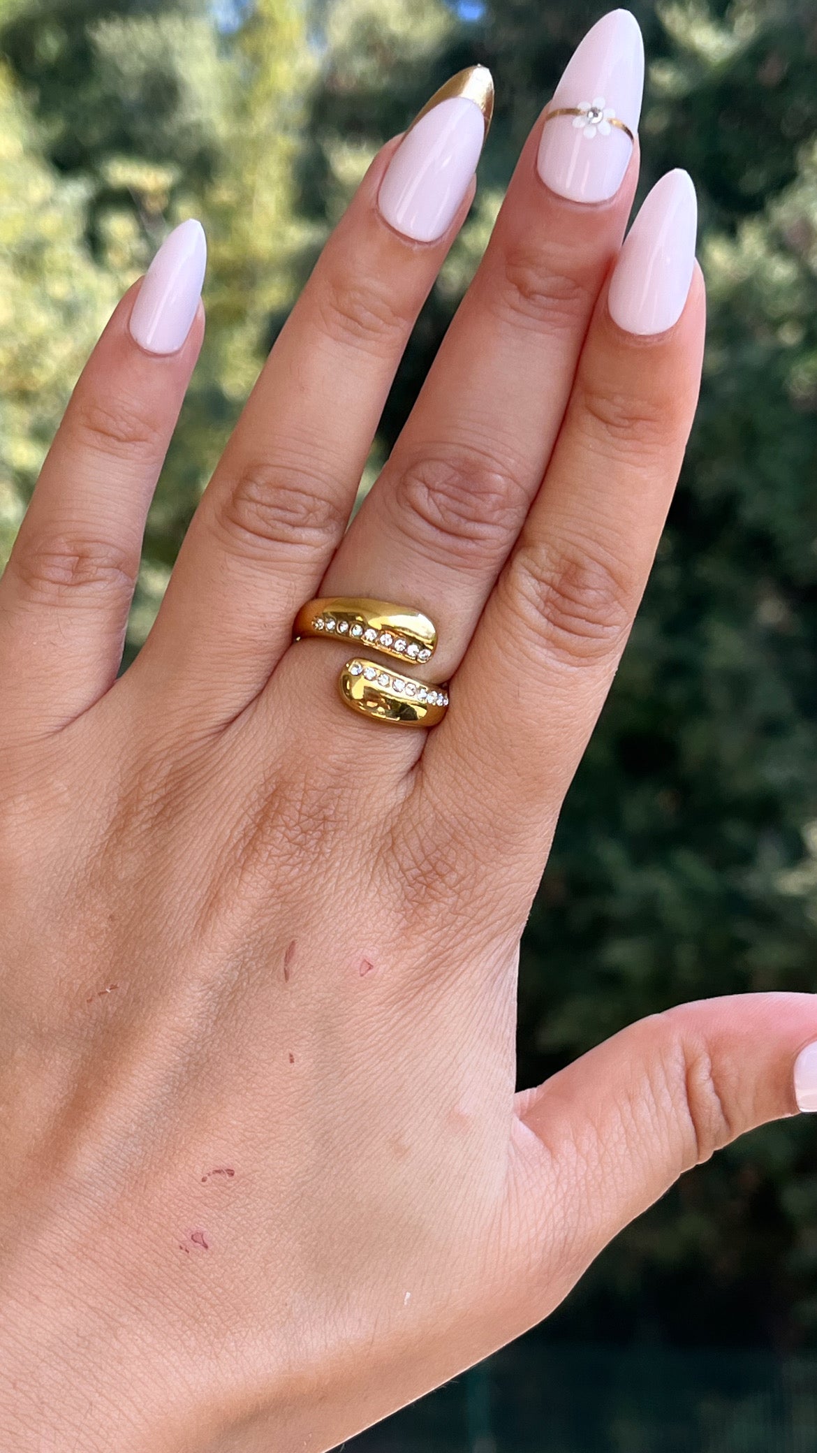 Bague couleur doré et strass