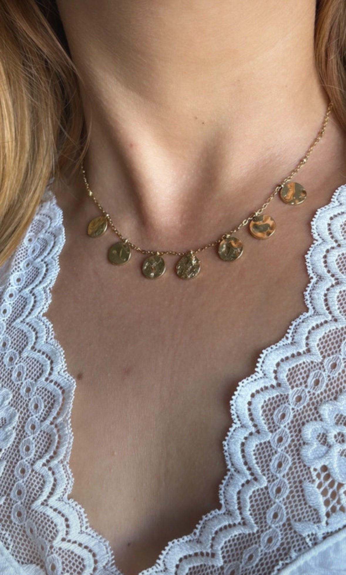 Collier breloque rond