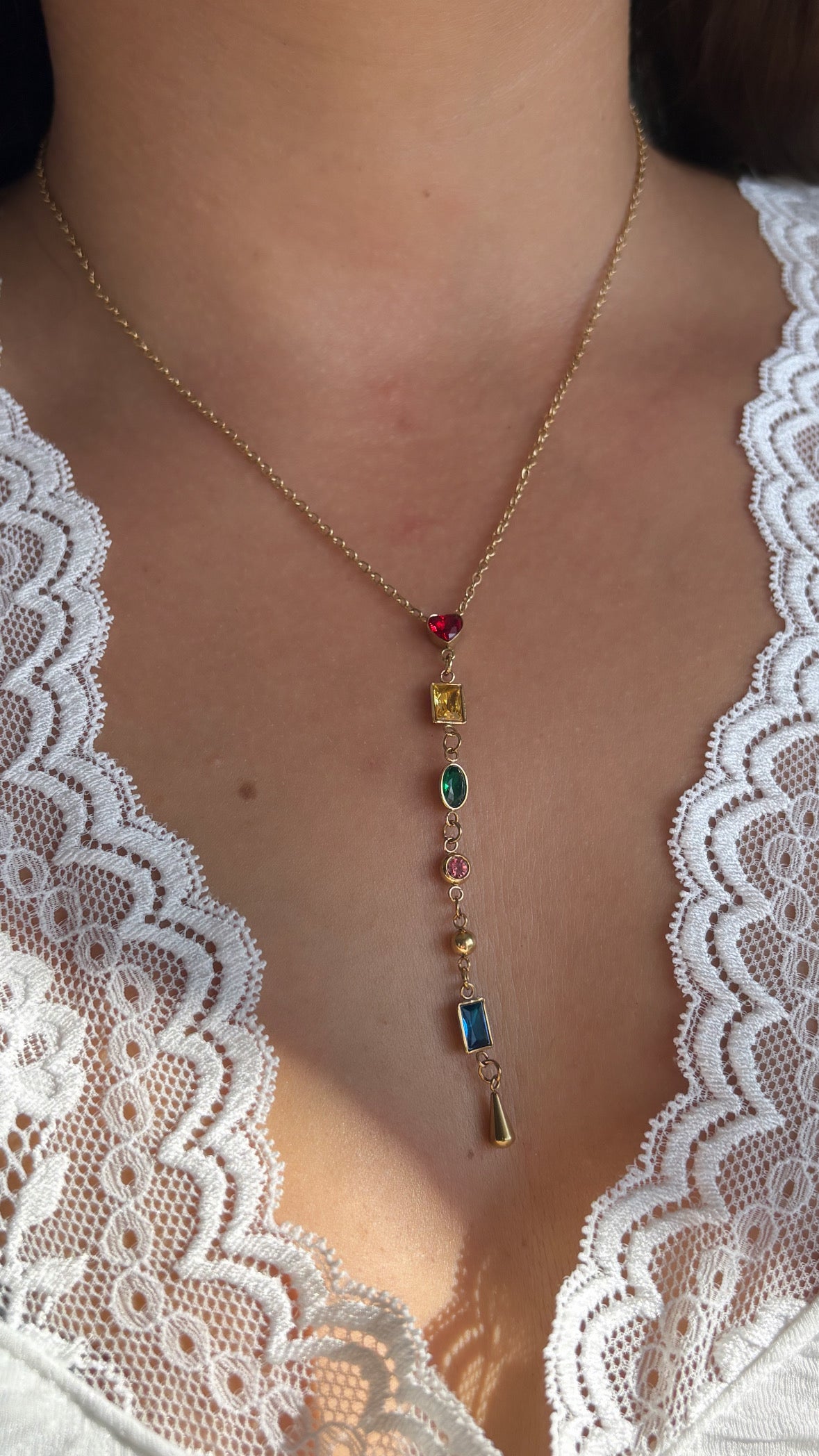 Collier multicolore doré